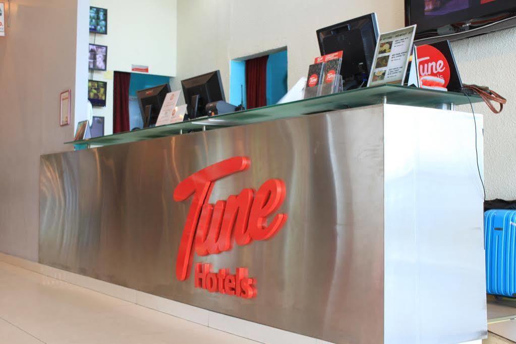Tune Hotel - 1Borneo Kota Kinabalu Exterior foto